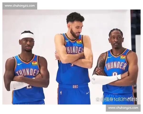 雷霆火箭季后赛第三战激烈对决,关键球员表现左右胜负走向